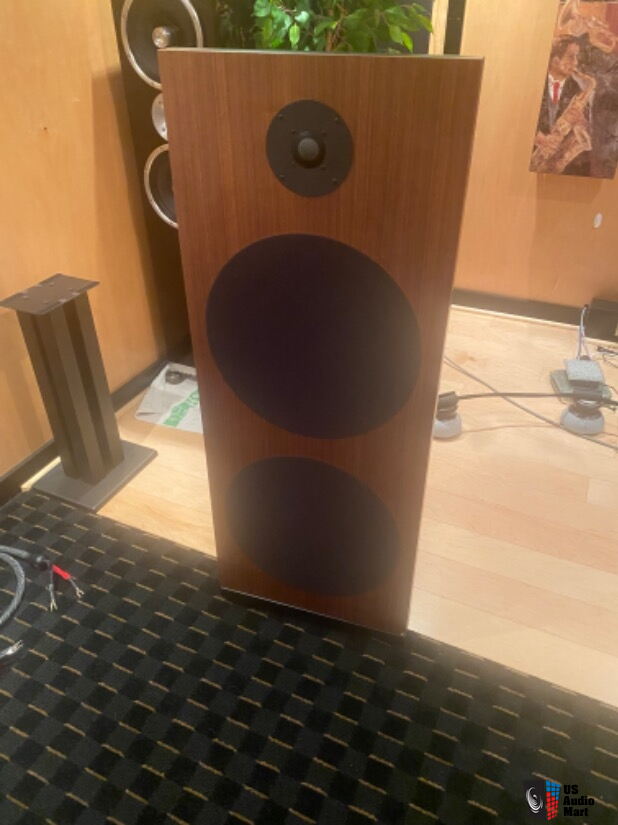 Spatial Audio M5 Sapphire