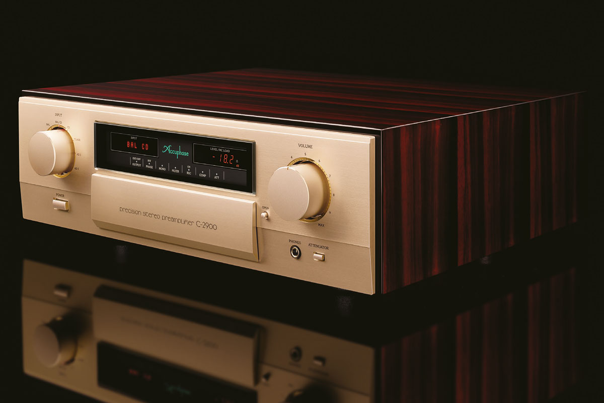 Accuphase C-3850 Precision Stereo Preamplifier