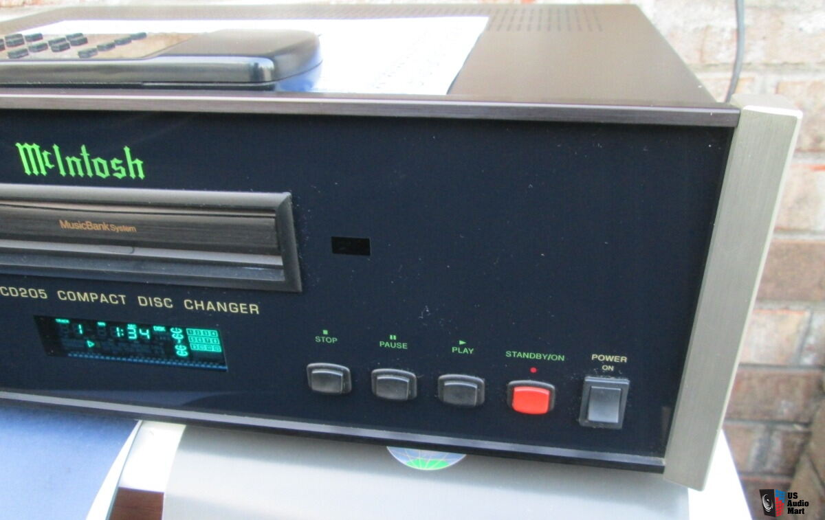 McIntosh MCD205 CD Changer