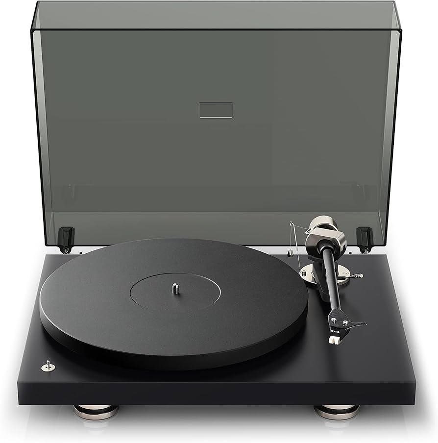 Pro-Ject Debut Carbon EVO Gloss Black with Sumiko Rainier Cartridge
